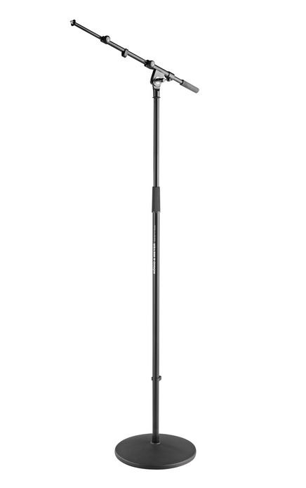 K&M 26145 Rundsockel Mikrofonstativ mit Galgen