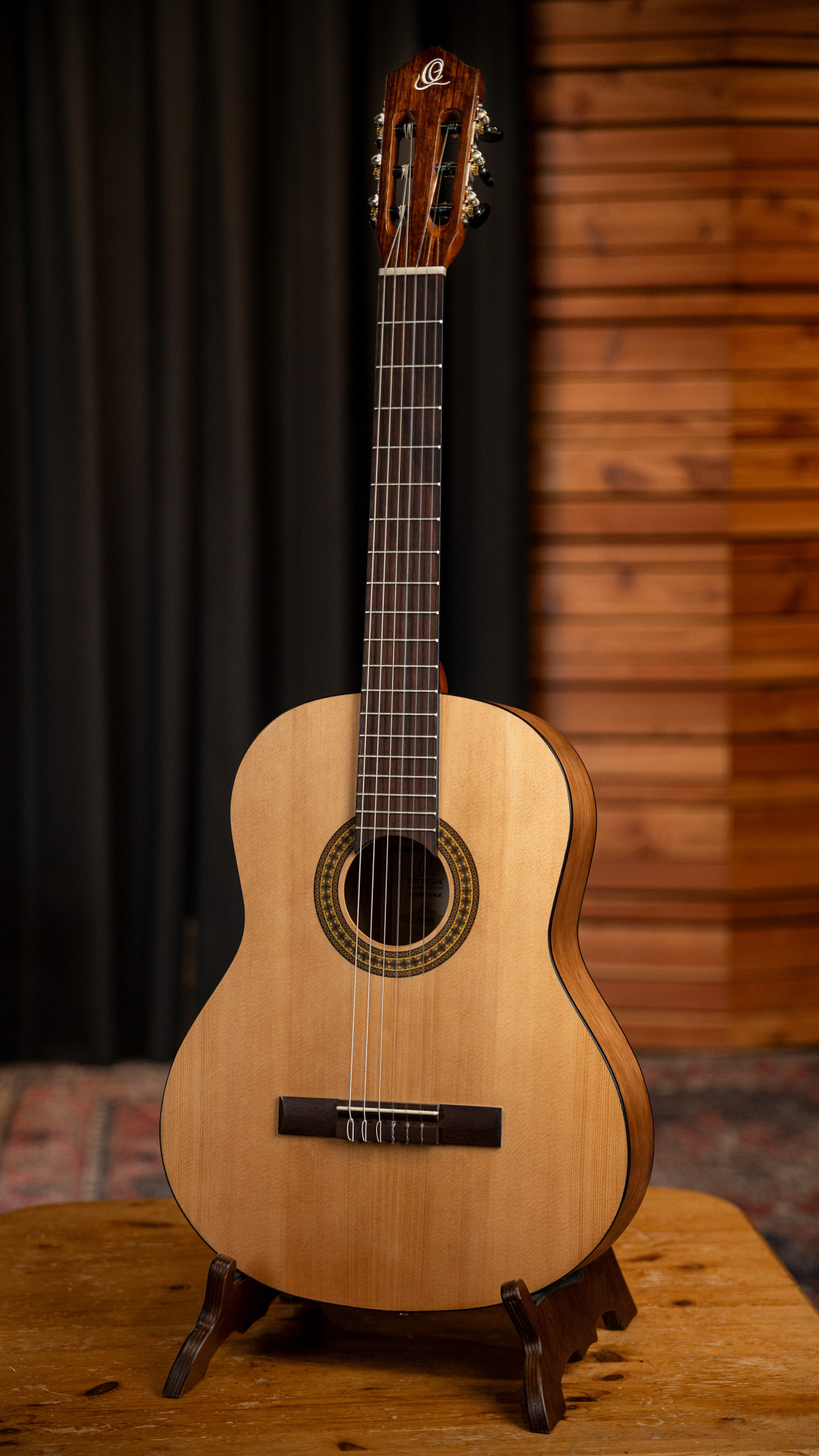 ORTEGA Pickers Pack 4/4 Konzertgitarre 6-String - Einsteigerset