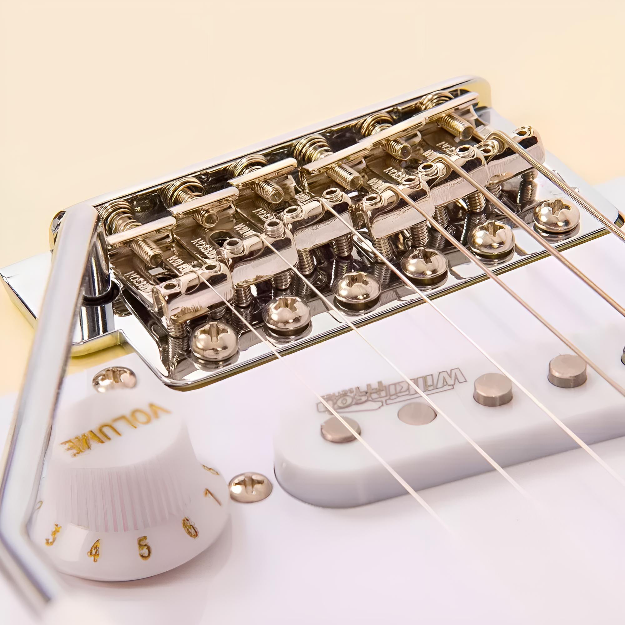 VINTAGE Reissued V6VW Vintage White ST-Style E-Gitarre